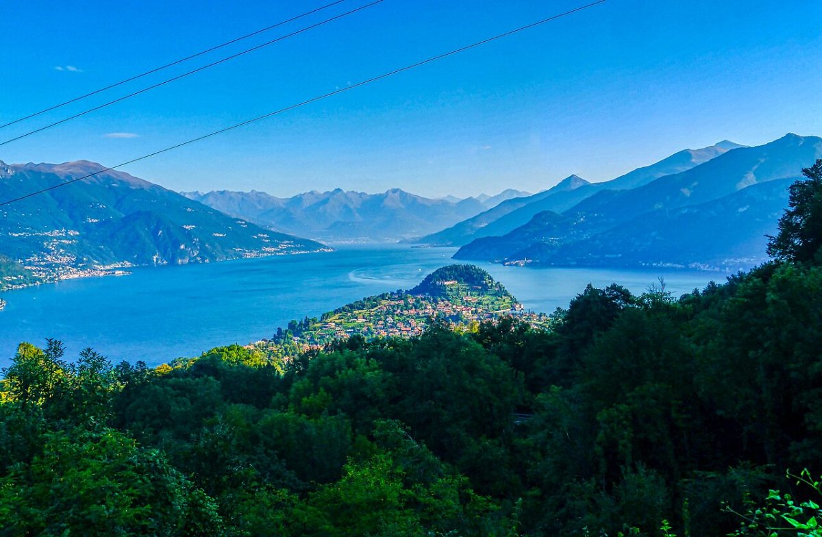 Widok na Bellagio i jezioro Como